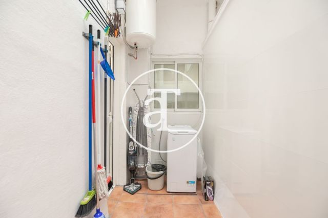 Monthly rental apartment with 3-bedrooms in L'Hospitalet de Llobregat 28