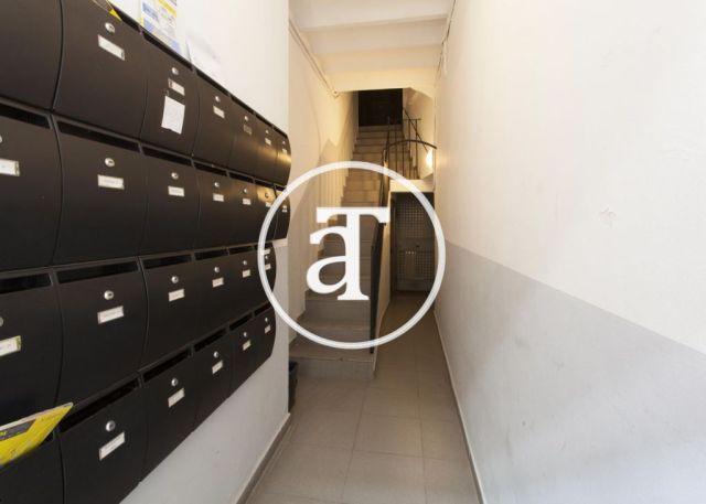 Monthly rental apartment with 1 bedroom apartment in Llibertat street in Barcelona 20