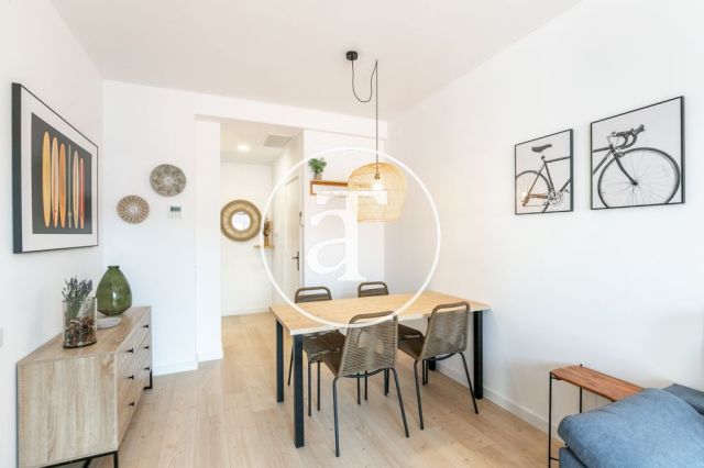 Monthly rental penthouse with 2 bedroom and terrace in Gracia 17