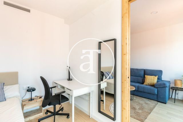 Monthly rental penthouse with 2 bedroom and terrace in Gracia 31