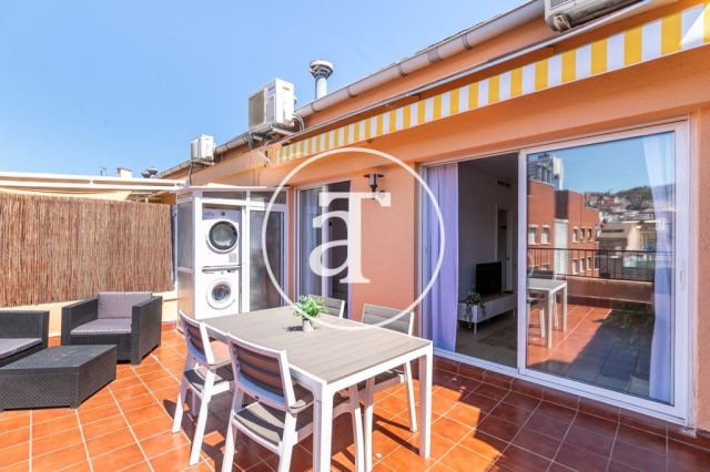Monthly rental penthouse with 2 bedroom and terrace in Gracia 2