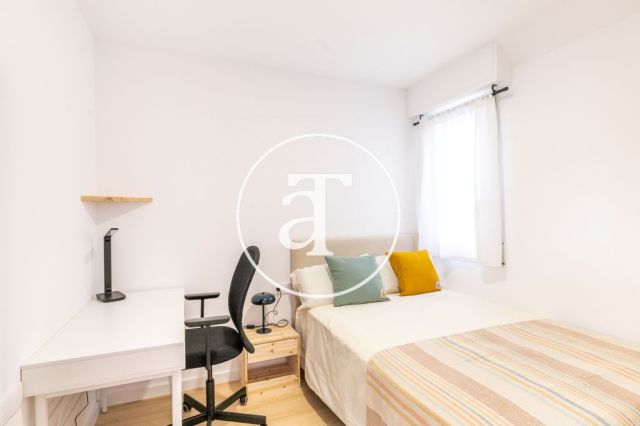Monthly rental penthouse with 2 bedroom and terrace in Gracia 38