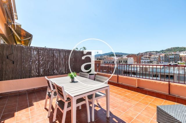 Monthly rental penthouse with 2 bedroom and terrace in Gracia