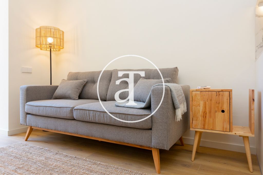 Monthly rental apartment with 1 bedroom and terrace in Eixample Dreta 2
