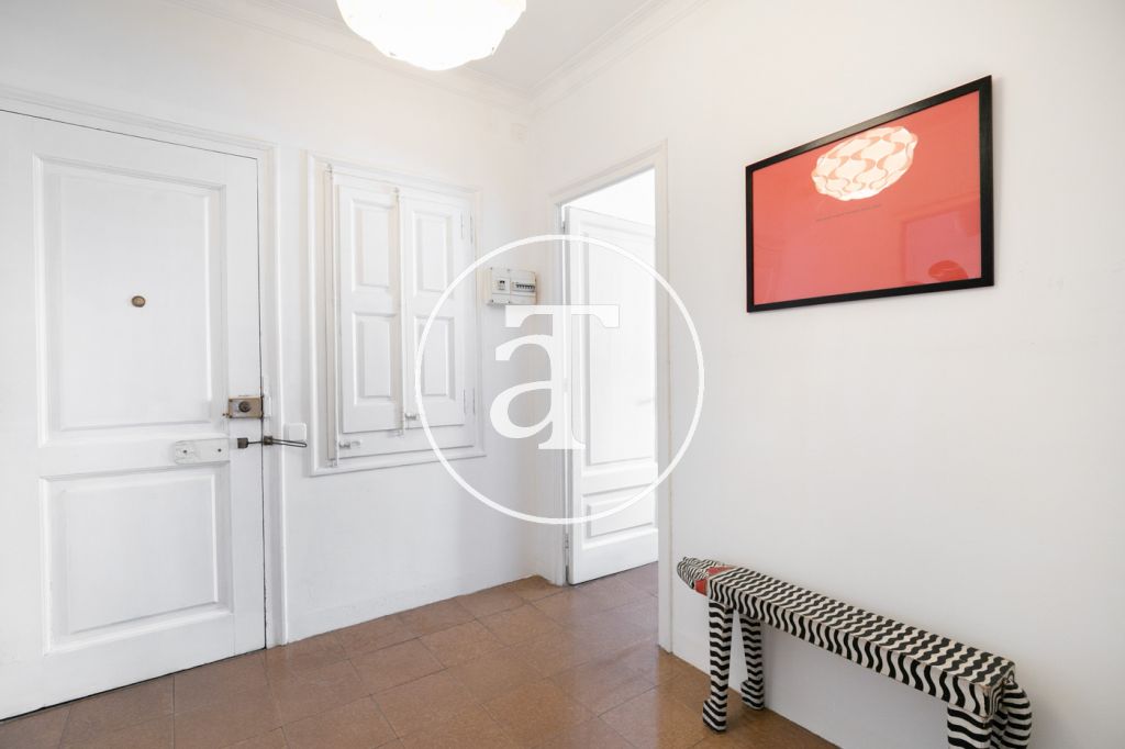 Monthly rental apartment with 3 bedroom with terrace in Gracia 38