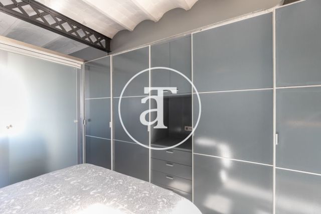 Designer furnished apartment steps from Plaza Catalunya 25