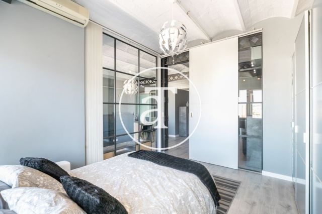 Designer furnished apartment steps from Plaza Catalunya 27