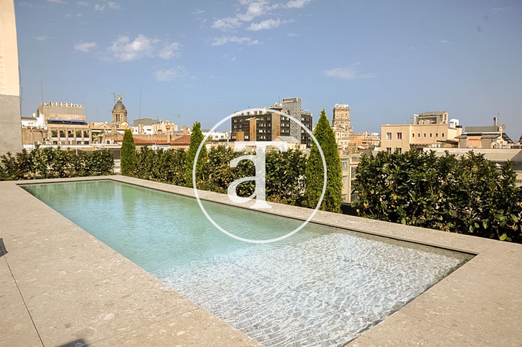 Piso de obra nueva, de alquiler temporal con 2 habitaciones en privilegiada zona de Barcelona 16