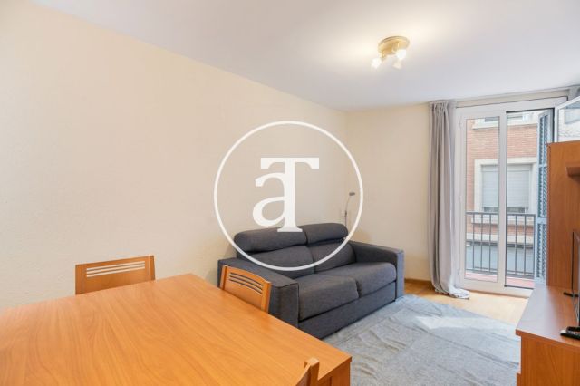 Monthly rental apartment steps away from Paseo Sant Joan 5