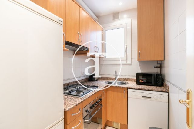 Monthly rental apartment steps away from Paseo Sant Joan 14