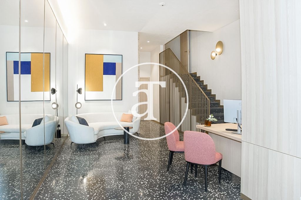 Piso de estreno de alquiler temporal de 1 habitación y terraza en Eixample Dreta 8