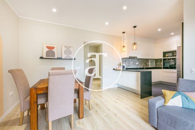 Monthly rental apartment with 2 bedrooms and terrace in Les Corts