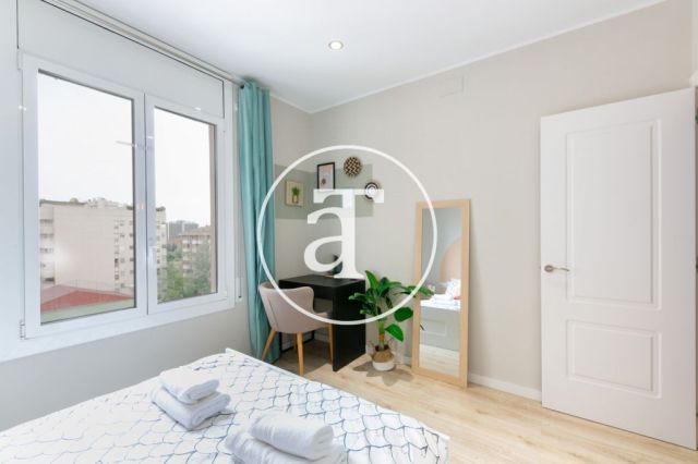 Monthly rental apartment with 2 bedrooms and terrace in Les Corts 23