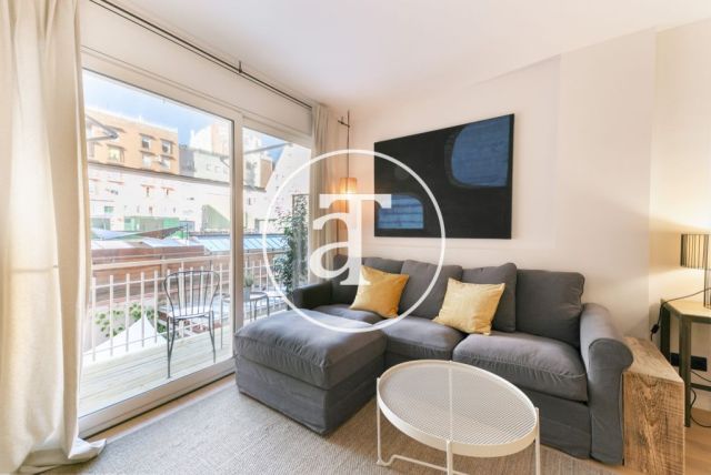 Location temporaire d'un appartement avec 3 chambres doubles à Eixample Dreta 3