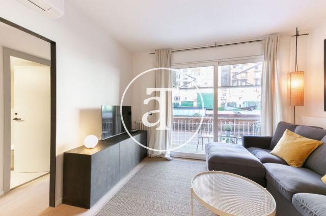 Location temporaire d'un appartement avec 3 chambres doubles à Eixample Dreta 2