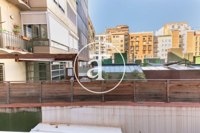 Location temporaire d'un appartement avec 3 chambres doubles à Eixample Dreta 6