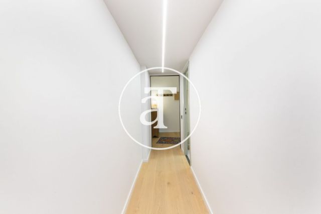 Location temporaire d'un appartement avec 3 chambres doubles à Eixample Dreta 26