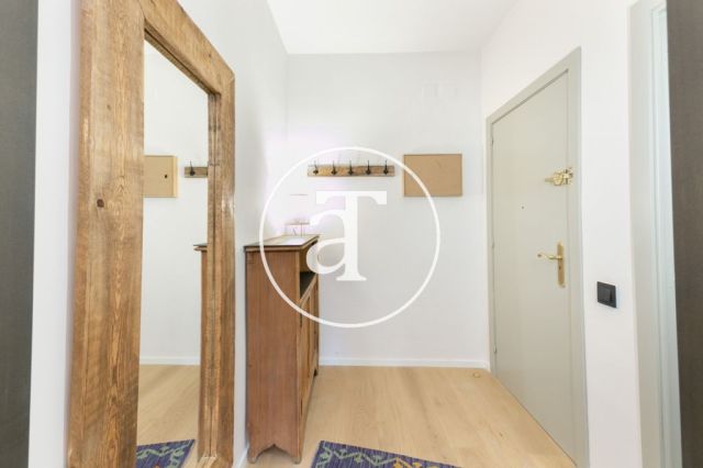 Location temporaire d'un appartement avec 3 chambres doubles à Eixample Dreta 27