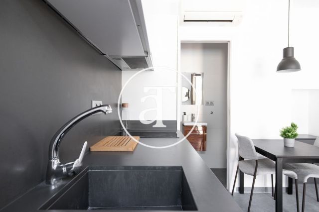 Monthly rental apartment with one bedroom and terrace in La Barceloneta 12