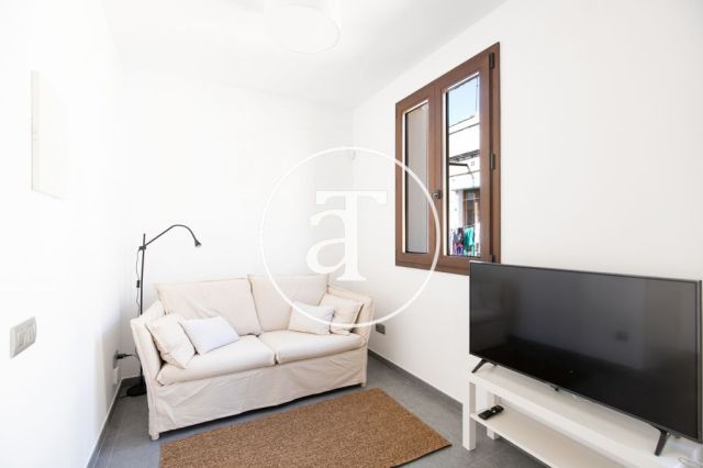 Monthly rental apartment with one bedroom and terrace in La Barceloneta 2