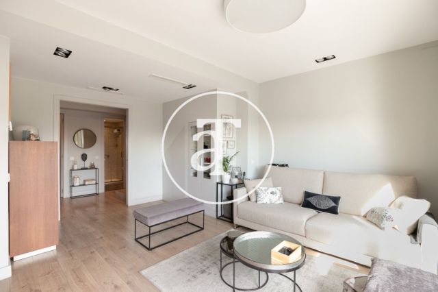 Appartement  de 3 chambres à louer temporairement avec 2 terrasses à El Clot 7