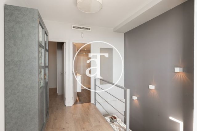 Appartement  de 3 chambres à louer temporairement avec 2 terrasses à El Clot 28