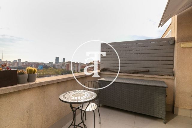 Appartement  de 3 chambres à louer temporairement avec 2 terrasses à El Clot 38