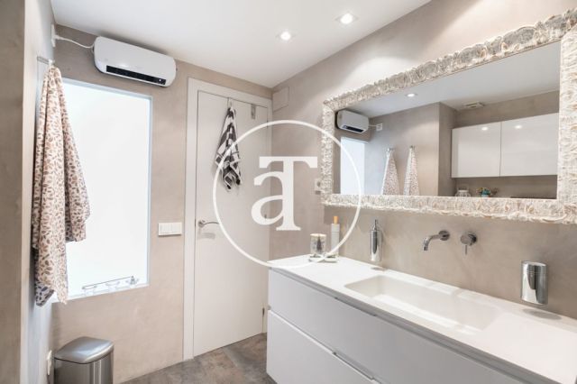 Appartement  de 3 chambres à louer temporairement avec 2 terrasses à El Clot 43