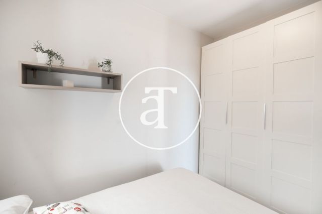 Appartement  de 3 chambres à louer temporairement avec 2 terrasses à El Clot 33