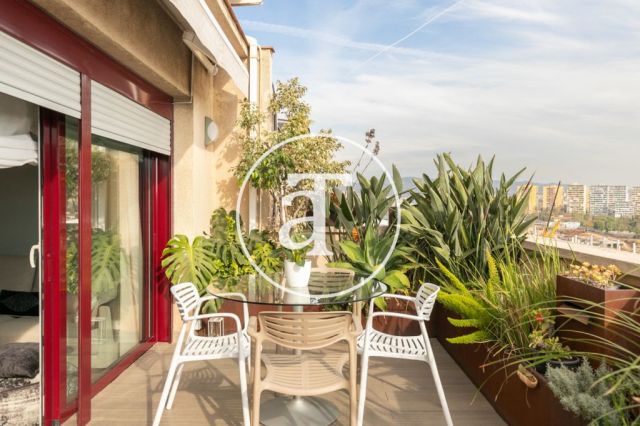 Appartement  de 3 chambres à louer temporairement avec 2 terrasses à El Clot 16
