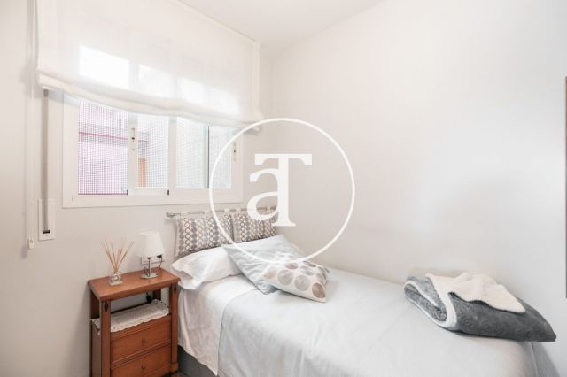 Appartement  de 3 chambres à louer temporairement avec 2 terrasses à El Clot 22