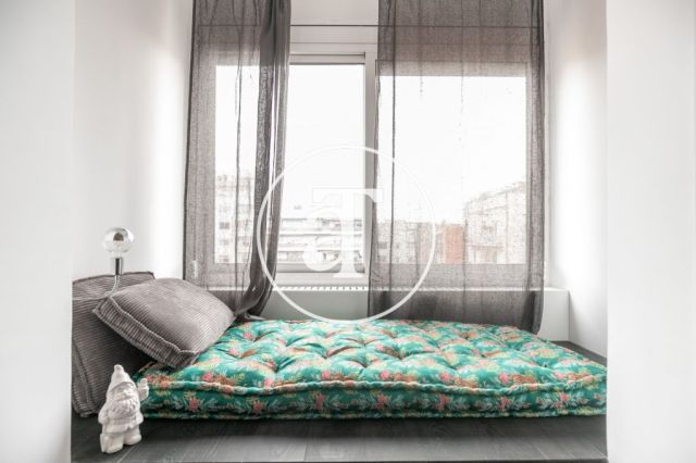 Appartement spacieux, meublé et rénové dans l'Eixample Esquerra 17