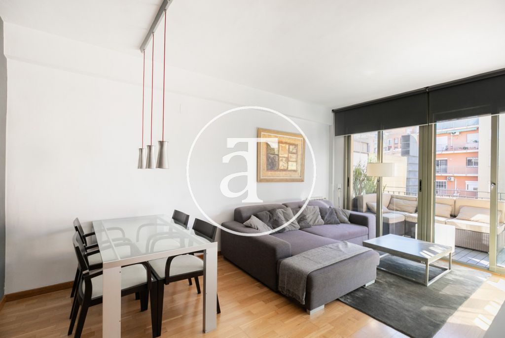 Monthly rental apartment with 3 bedroom and terrace close to Sant Antoni market 2