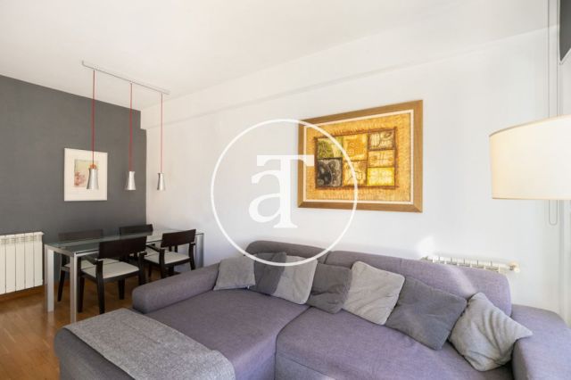 Monthly rental apartment with 3 bedroom and terrace close to Sant Antoni market 5