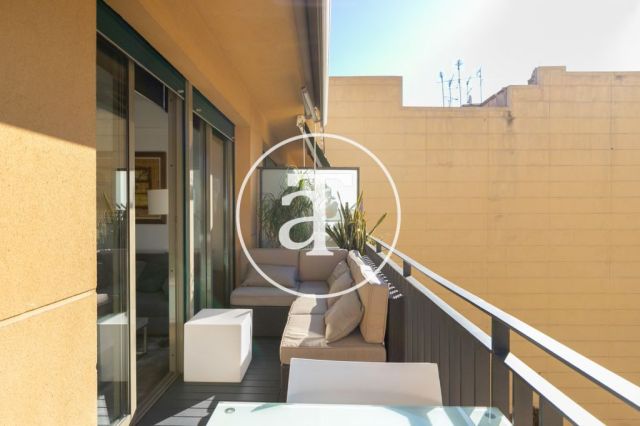Monthly rental apartment with 3 bedroom and terrace close to Sant Antoni market 14