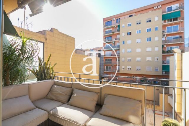 Monthly rental apartment with 3 bedroom and terrace close to Sant Antoni market 9
