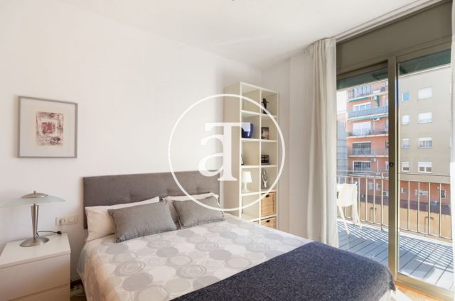 Monthly rental apartment with 3 bedroom and terrace close to Sant Antoni market 23
