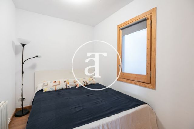 Monthly rental apartment with 2 bedrooms in Poble-sec 22