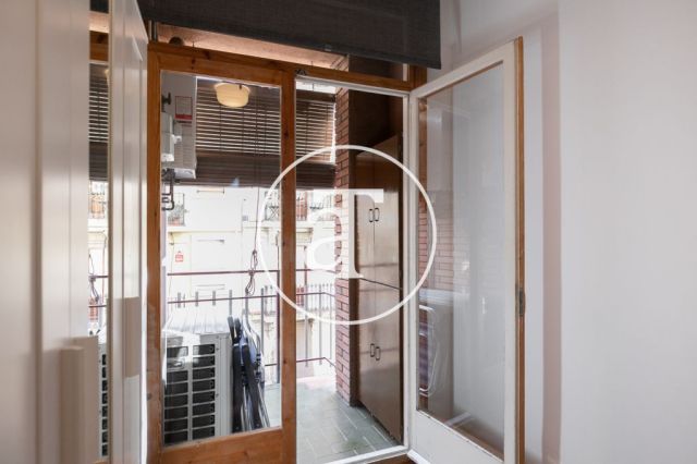 Monthly rental apartment with 2 bedrooms in Poble-sec 19