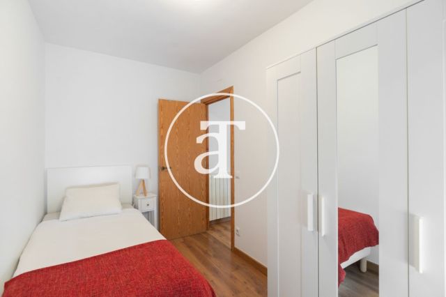 Monthly rental apartment with 2 bedrooms in Poble-sec 18