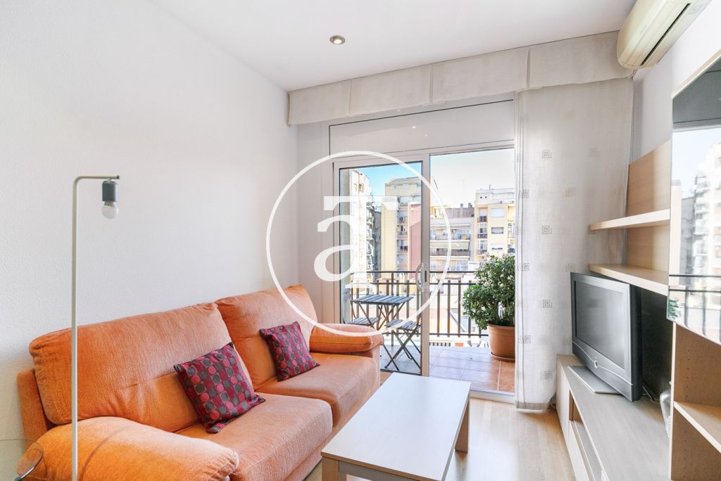 Location temporaire d'un appartement avec 3 chambres, un studio et une terrasse à Sagrada Familia 2