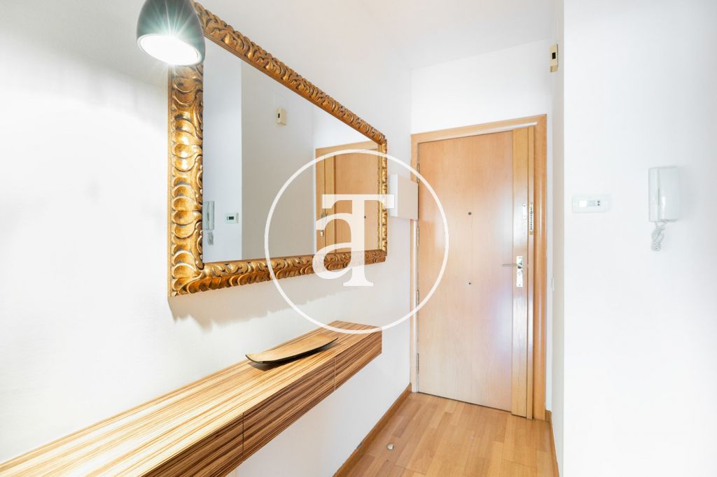 Monthly rental apartment with 3 bedrooms, studio and terrace in Sagrada Familia 29