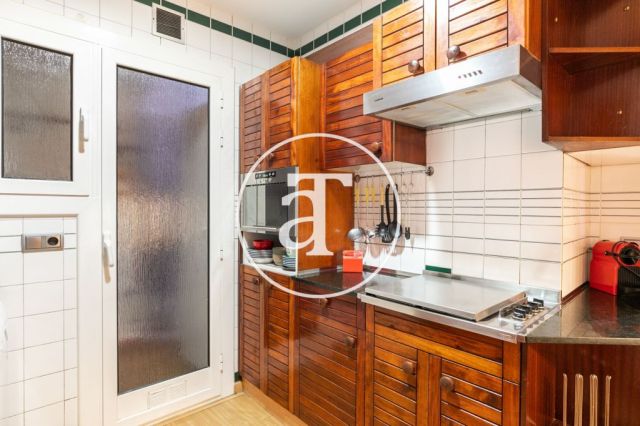 Location temporaire d'un appartement avec 3 chambres, un studio et une terrasse à Sagrada Familia 13