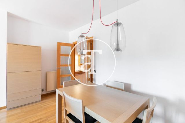 Location temporaire d'un appartement avec 3 chambres, un studio et une terrasse à Sagrada Familia 8