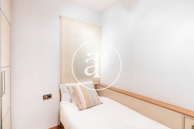 Location temporaire d'un appartement avec 3 chambres, un studio et une terrasse à Sagrada Familia 20
