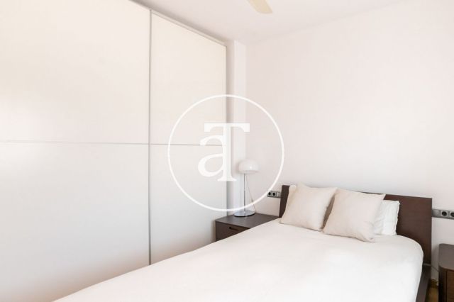 Location temporaire d'un appartement avec 3 chambres, un studio et une terrasse à Sagrada Familia 17
