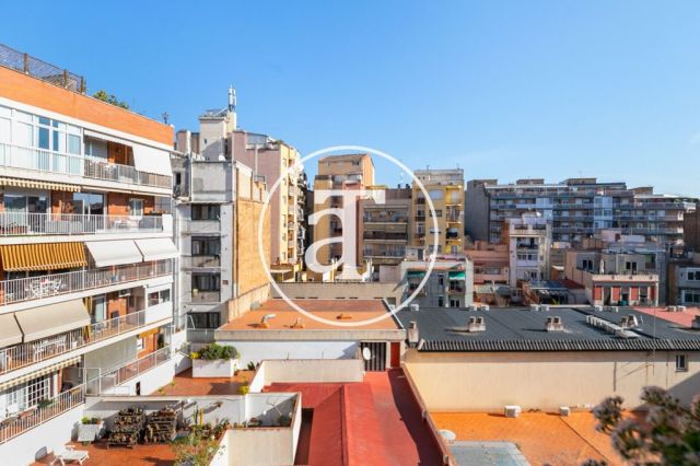 Location temporaire d'un appartement avec 3 chambres, un studio et une terrasse à Sagrada Familia 9