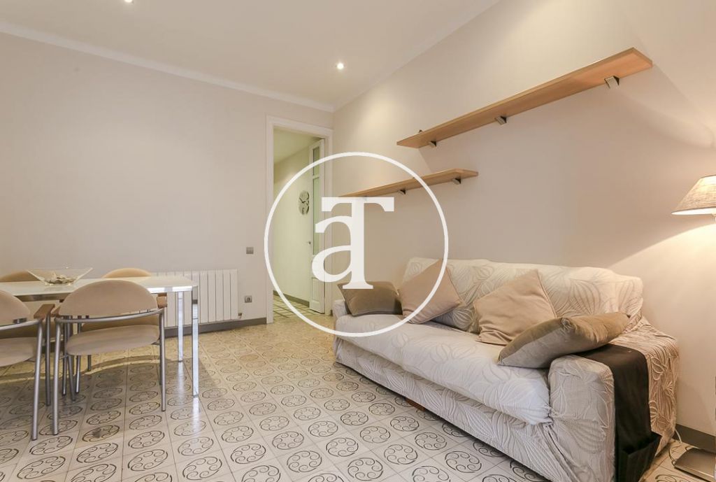 Spectacular furnished and equipped apartment in the heart of Eixample Dreta. 2