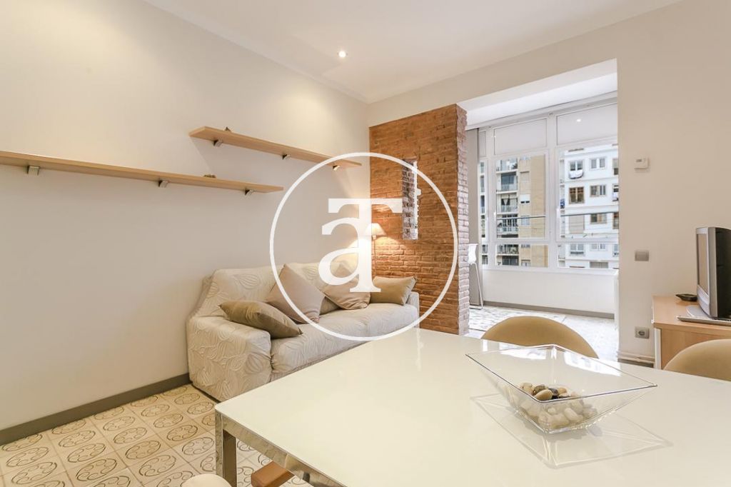 Spectacular furnished and equipped apartment in the heart of Eixample Dreta. 1