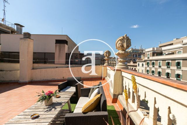 Monthly rental penthouse with 3 bedrooms and large terrace in Eixample Dreta 6